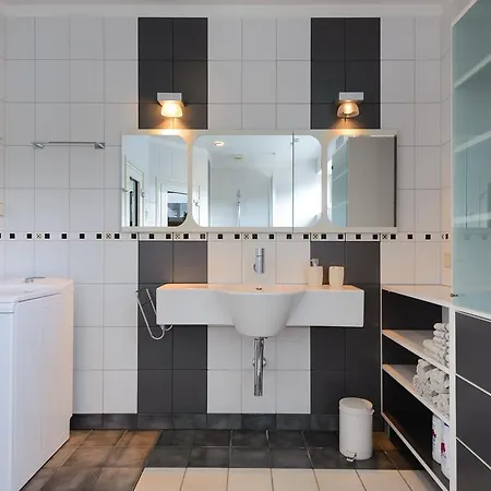 Apartment Kuninga 1a *